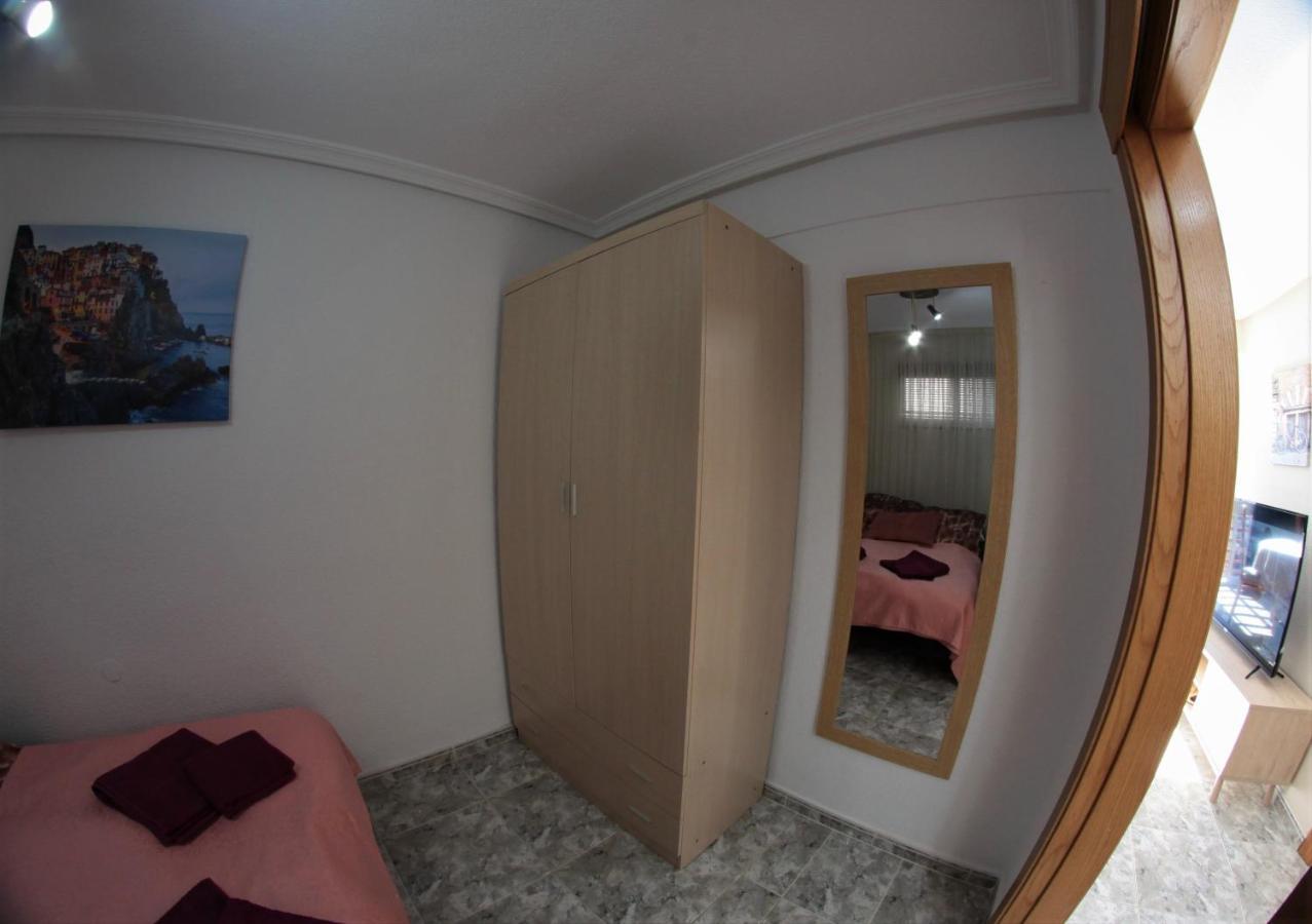 Cozy Apartment Just 8 Min Walk From The Beach! Benidorm Exterior photo
